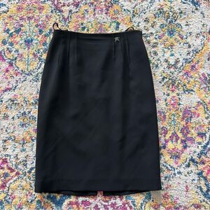 Basler Chic black minimalist mini skirt